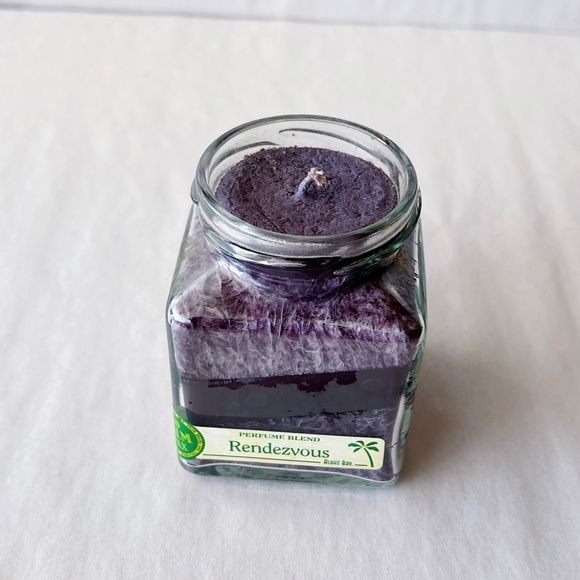 Aloha Bay Rendezvous Candle - Picture 5 of 8